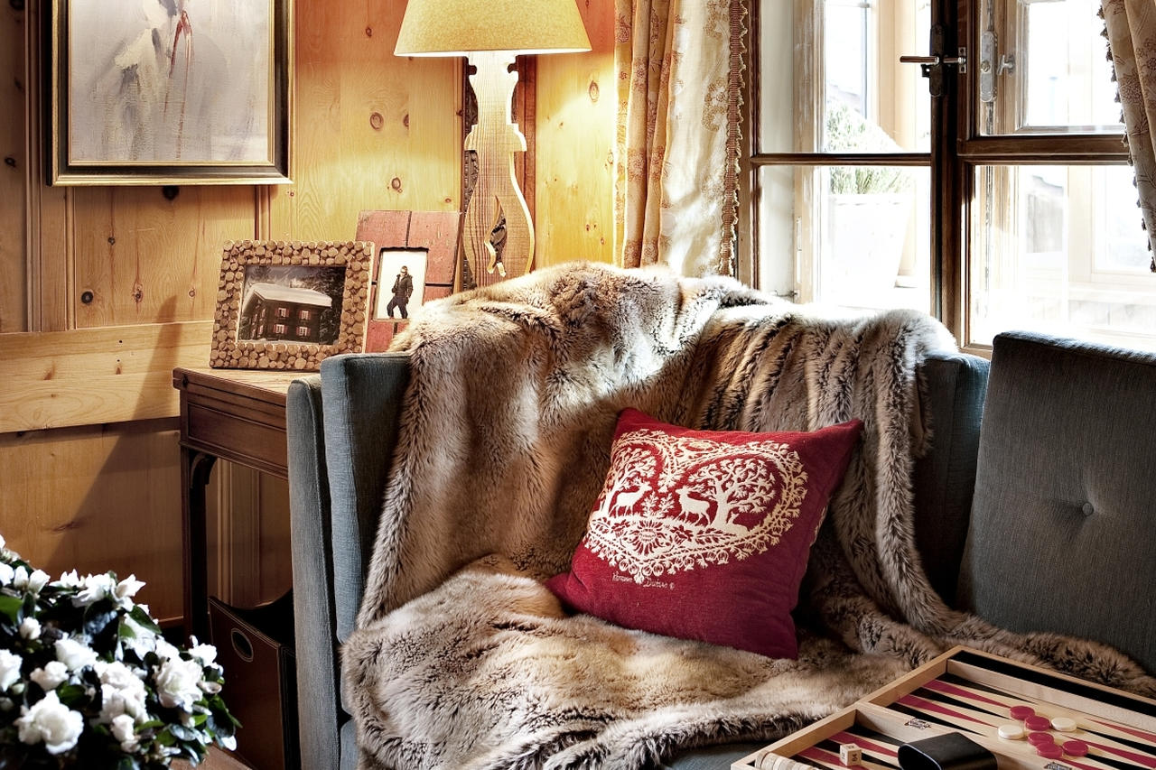 Sofa in Chalet Bear, Klosters