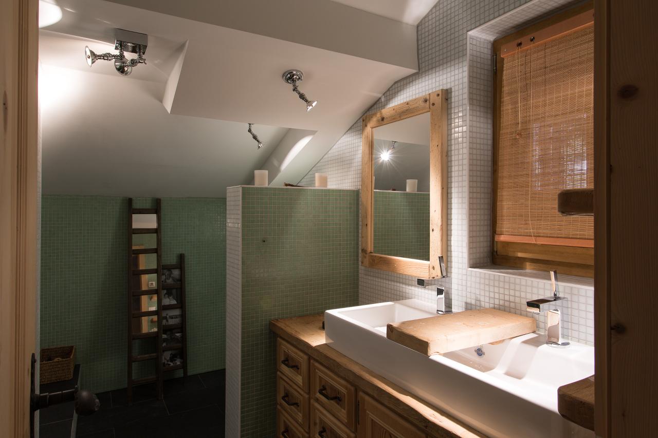 Bathroom in Chalet Bortji, Davos