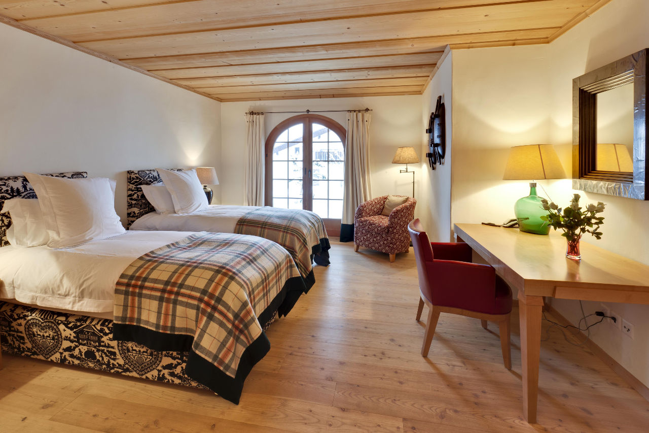 Twin bedroom in Chalet Chimera, Klosters