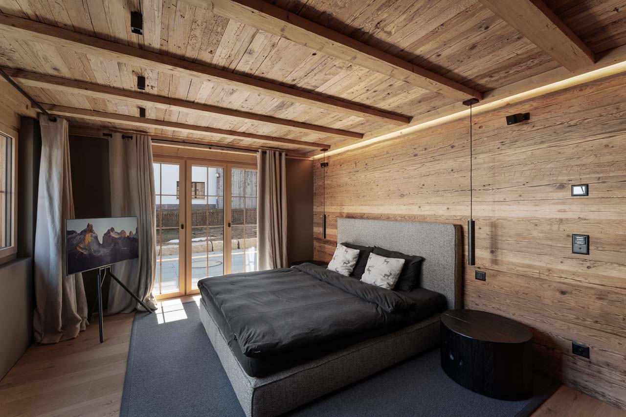 Bedroom in Chalet Wood, Davos