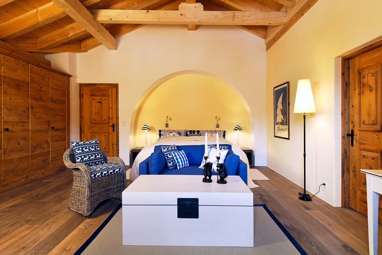Bedroom in Chesa Falcun, Klosters