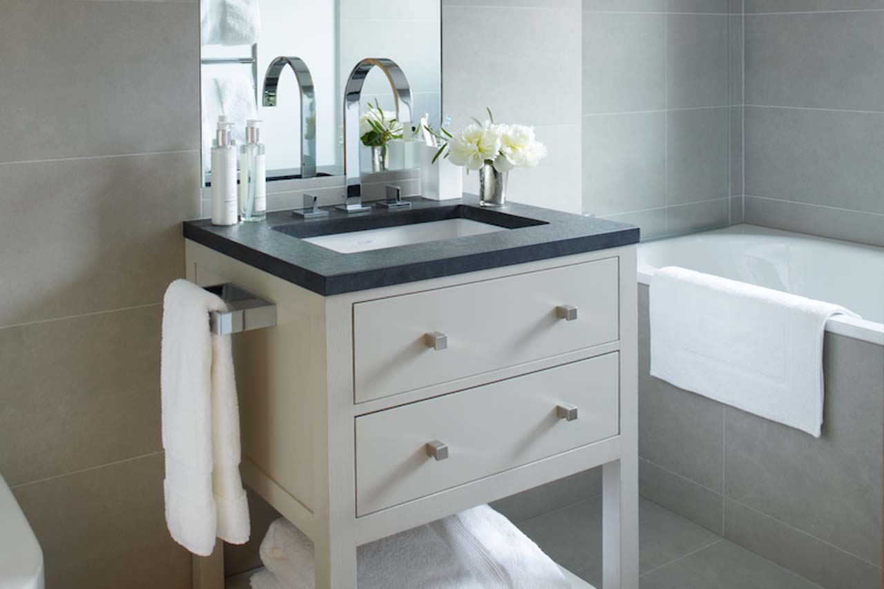 Bathroom in Haus Alpina, Klosters