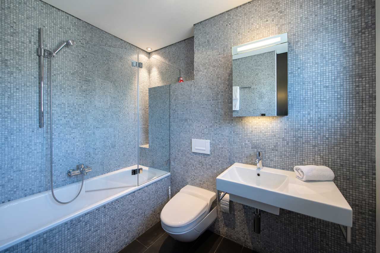 Bathroom in Penthouse Flora, Davos