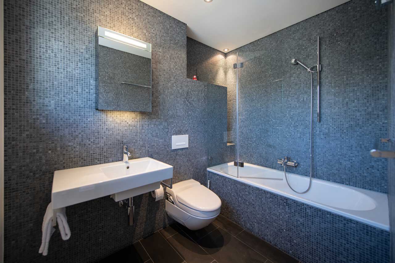 Bathroom in Penthouse Flora, Davos