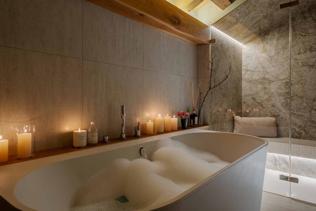 Bath in Penthouse Silvretta, Klosters