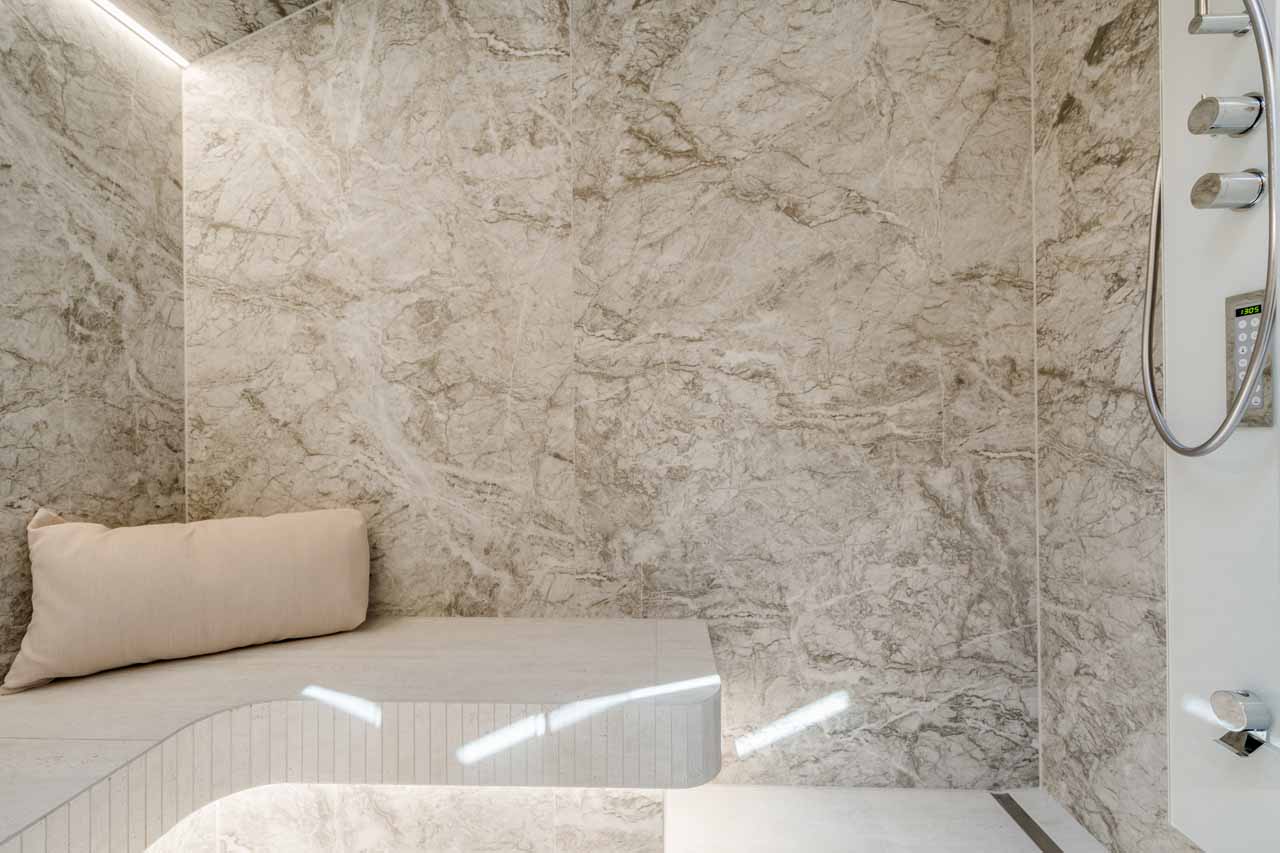 Shower in Penthouse Silvretta, Klosters