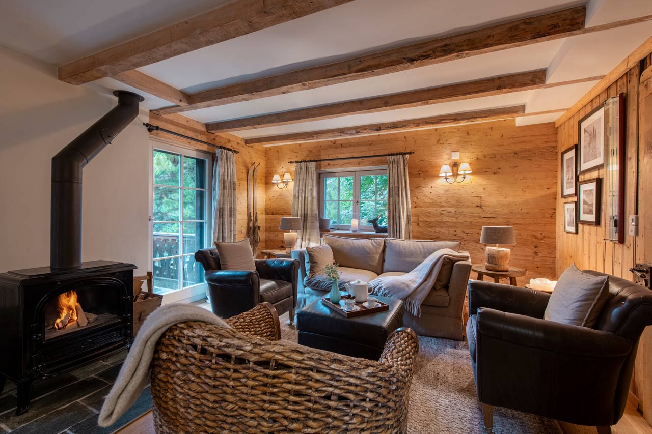 Living area with fireplace at Chalet Chocolate Box in Davos