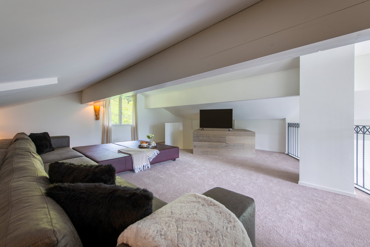 TV room at Chalet Seehorn in Davos