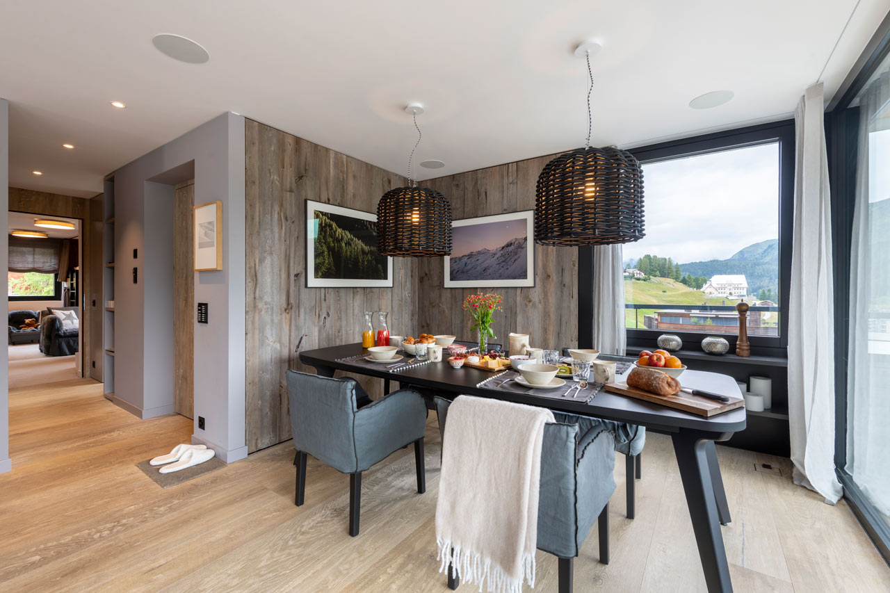 Dining area at Penthouse Attica in Davos