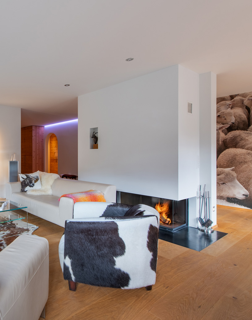 Chalet Larch in Davos with fireplace